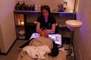 Trattamento Shirodhara Experience